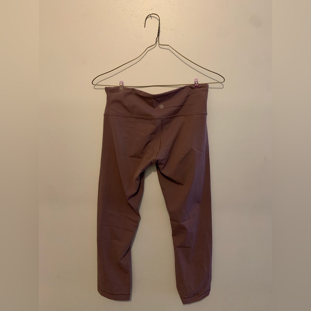 Lululemon Crop Leggings Mauve Pink Size 6